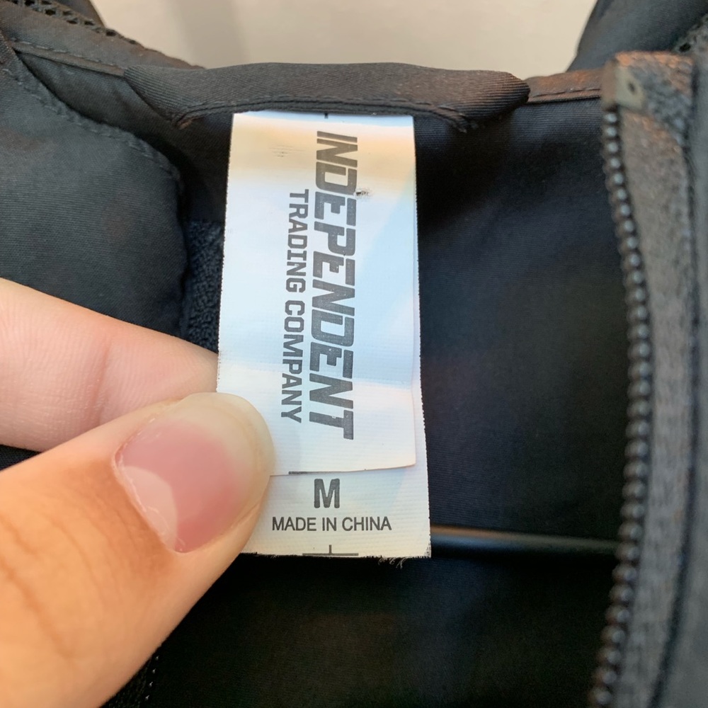 Light Rain Jacket - Picture 2 of 2